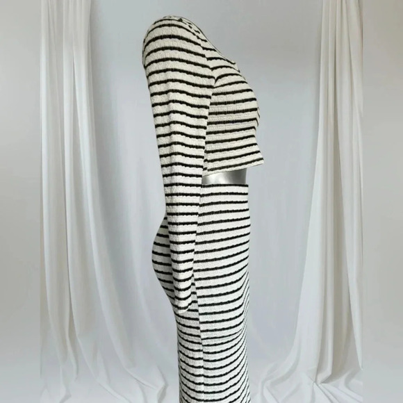 🆕21 Saints  Crop Top - Picture 2 of 16